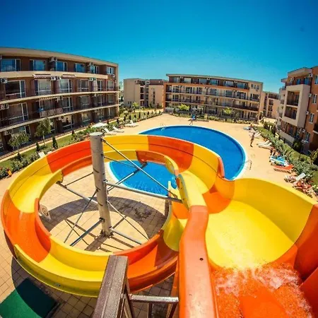 Апартаменти Holiday Fort Noks Сонячний Берег