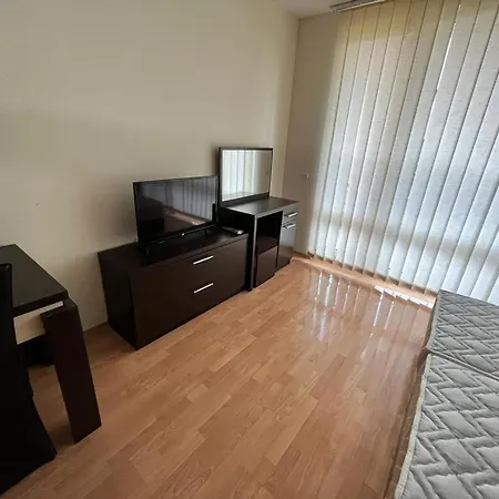 Апартаменти Holiday Fort Noks *