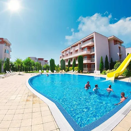 Holiday Fort Noks Апартаменти